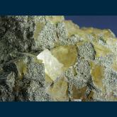 F028 Fluorite with Chalcopyrite from Hardin County, Illinois, USA  