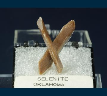 TN305 Gypsum (v. Selenite) from Great Salt Plains, near Jet, Alfalfa County, Oklahoma, USA