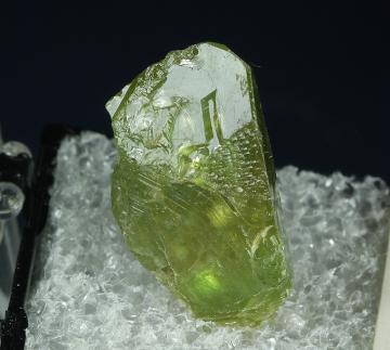 TN320 Titanite (Sphene) from Capelinha, Jequitinhonha Valley, Minas Gerais, Brazil