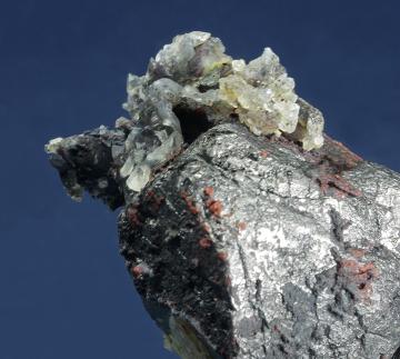 UTH-09 Magnetite with Quartz (var. Chalcedony) from Iron Springs District (Three Peaks), Iron Co., Utah, USA
