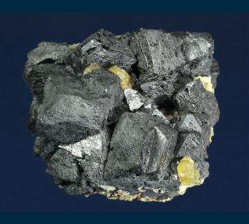 UTH-11 Magnetite with Fluorapatite from Iron Springs District (Three Peaks), Iron Co., Utah, USA