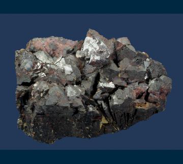 UTH-21 Magnetite with Quartz (var. Chalcedony) from Iron Springs District (Three Peaks), Iron Co., Utah, USA