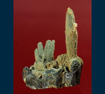 GR102 Quartz (var. Prase) with Hematite from Avissalos Mtn, Serifos Island, Cyclade Islands, Kyklades Prefecture, Aegean Islands Department, Greece
