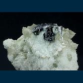 Albite ( v. Cleavlandite ) with Elbaite and Quartz