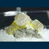Cerussite with Wulfenite