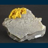 Smithsonite after Dolomite on Quartz
