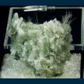 Actinolite (Var. Byssolite) on Hydroxyapophyllite-(K)