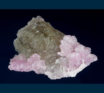 Q245 Quartz ( var. Rose ) on Quartz (var. Smoky) from Ilha claim, Taquaral, Jequitinhonha valley, Minas Gerais, Brazil Q245 Quartz ( var. Rose ) on Quartz (var. Smoky) from Ilha claim, Taquaral, Jequitinhonha valley, Minas Gerais, Brazil