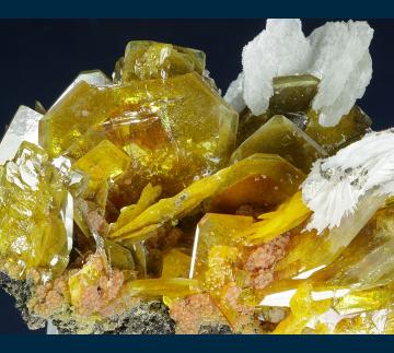 CMS172 Wulfenite with Mimetite and Barite from San Francisco Mine, Sierra Prieta, Municipio de Cucurpe, Sonora, Mexico