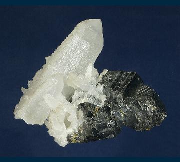 RG0108a Sphalerite on Quartz from Casapalca Mine, Huarochiri Province, Departamento de Lima, Peru RG0108a Sphalerite on Quartz from Casapalca Mine, Huarochiri Province, Departamento de Lima, Peru