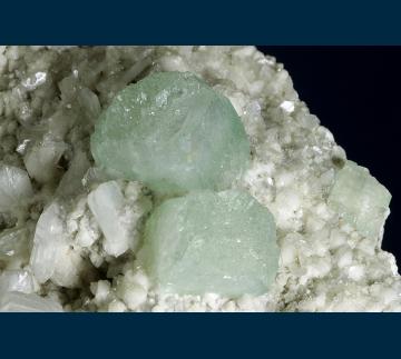 CMS228 Apophyllite and Stilbite from Lonavala Quarry, Pune (Poonah) District, Lonavala, Maharashtra, India