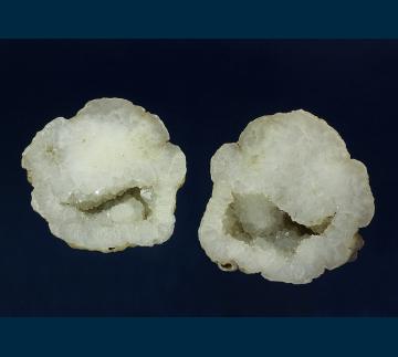 Q249 Quartz geode from Aramco Oil Fields, Saudi Arabia