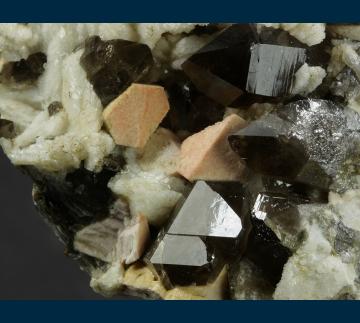 Q271 Quartz (var. Smoky), Microcline, Albite from North Moat Mountain, Bartlett, Carroll County, New Hampshire, USA Q271 Quartz (var. Smoky), Microcline, Albite from North Moat Mountain, Bartlett, Carroll County, New Hampshire, USA