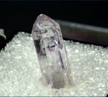 T-271 Quartz (var. Amethyst) from Piedra Parada (Las Vigas), Mun. de Tatatila, Veracruz, Mexico T-271 Quartz (var. Amethyst) from Piedra Parada (Las Vigas), Mun. de Tatatila, Veracruz, Mexico