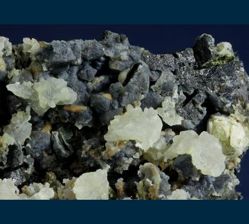UTH5 Magnetite with Quartz (var. Chalcedony) from Iron Springs District (Three Peaks), Iron Co., Utah, USA UTH5 Magnetite with Quartz (var. Chalcedony) from Iron Springs District (Three Peaks), Iron Co., Utah, USA