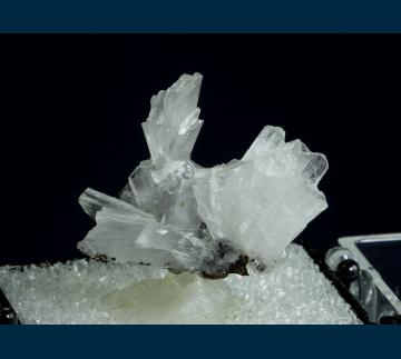 T-310 Hemimorphite with Calcite from Ojuela Mine, Mapimi District, Bufa de Mapimi, Mun. de Mapimi, Durango, Mexico