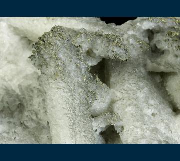 Q224 Quartz ( pseudo. Aragonite ) with Pyrite from Alpamina Mine, Morococha District, Yauli Province, Junin Department, Peru