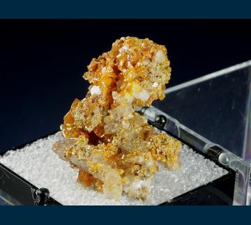 T-239 Wulfenite with Calcite from Erupcion/Ahumada Mine, Los Lamentos District, Sierra de Los Lamentos, Municipio de Ahumada, Chihuahua, Mexico T-239 Wulfenite with Calcite from Erupcion/Ahumada Mine, Los Lamentos District, Sierra de Los Lamentos, Municipio de Ahumada, Chihuahua, Mexico