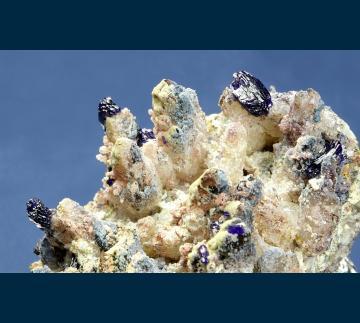 RG0610 Azurite on Quartz from Sierra Rica, Municipio de Manuel Benavides, Chihuahua, Mexico RG0610 Azurite on Quartz from Sierra Rica, Municipio de Manuel Benavides, Chihuahua, Mexico