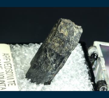 TN363 Arfvedsonite from Hurricane Mountain localities, North Conway, Conway, Carroll Co., New Hampshire, USA TN363 Arfvedsonite from Hurricane Mountain localities, North Conway, Conway, Carroll Co., New Hampshire, USA