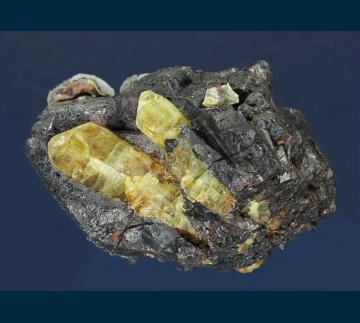 UTH-13 Magnetite with Quartz (var. Chalcedony), Fluorapatite from Iron Springs District (Three Peaks), Iron Co., Utah, USA