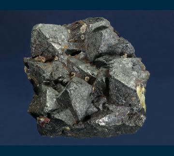 UTH-17 Magnetite with Quartz (var. Chalcedony) from Iron Springs District (Three Peaks), Iron Co., Utah, USA