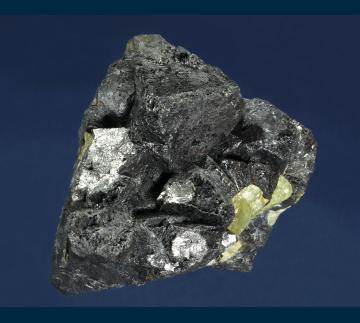 UTH-19 Magnetite from Iron Springs District (Three Peaks), Iron Co., Utah, USA