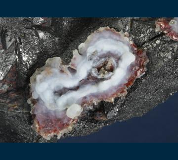 UTH-25 Magnetite with Quartz (var. Chalcedony) from Iron Springs District (Three Peaks), Iron Co., Utah, USA