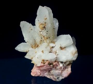 Q070 Quartz on Rhodochrosite from Emma Mine, Butte, Butte District, Silver Bow Co., Montana, USA