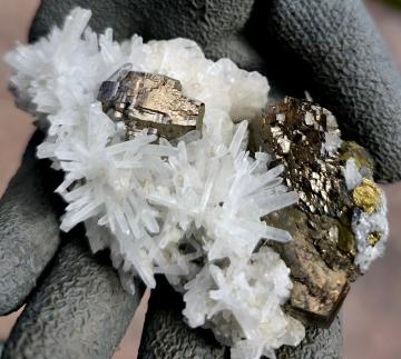 RG0439 Pyrrhotite on Quartz from 1st Sovietskiy Mine, Dal'negorsk, Primorskiy Kray, Russia