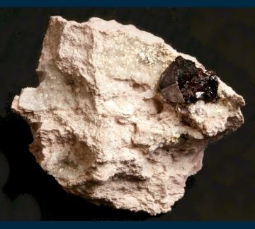 Almandine garnet - United States of America - BG001