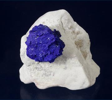 DM371 Azurite from Malbunka Cu Mine, Gardiner Range, Areyongo, Northern Territory, Australia DM371 Azurite from Malbunka Cu Mine, Gardiner Range, Areyongo, Northern Territory, Australia
