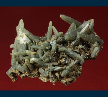 GR107 Quartz ( var. Prase ) on Hedenbergite from Serifos Island, Cyclade Islands, Kyklades Prefecture, Aegean Islands Department, Greece GR107 Quartz ( var. Prase ) on Hedenbergite from Serifos Island, Cyclade Islands, Kyklades Prefecture, Aegean Islands Department, Greece