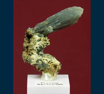 GR47 Quartz ( var. Prase ) with Hematite from Serifos Island, Cyclade Islands, Kyklades Prefecture, Aegean Islands Department, Greece GR47 Quartz ( var. Prase ) with Hematite from Serifos Island, Cyclade Islands, Kyklades Prefecture, Aegean Islands Department, Greece