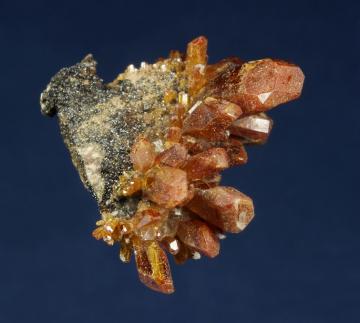 RG0660 Vanadinite from Mammoth-St. Anthony Mine, Mammoth District, Tiger, Pinal County, Arizona, USA RG0660 Vanadinite from Mammoth-St. Anthony Mine, Mammoth District, Tiger, Pinal County, Arizona, USA