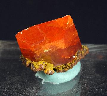 RG0114 Wulfenite with Mimetite from San Carlos Mine (Apex mine), San Carlos, Mun. de Manuel Benavides, Chihuahua, Mexico RG0114 Wulfenite with Mimetite from San Carlos Mine (Apex mine), San Carlos, Mun. de Manuel Benavides, Chihuahua, Mexico