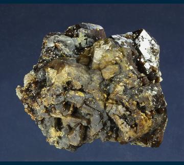 RG0139 Andradite garnet from Cerro el Toro, Municipio de Alamos, Sonora, Mexico RG0139 Andradite garnet from Cerro el Toro, Municipio de Alamos, Sonora, Mexico