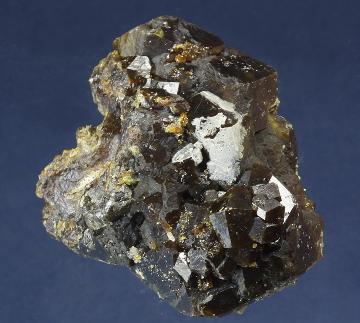 RG0140 Andradite garnet with Quartz from Cerro el Toro, Municipio de Alamos, Sonora, Mexico RG0140 Andradite garnet with Quartz from Cerro el Toro, Municipio de Alamos, Sonora, Mexico