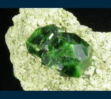 IRD01 Andradite garnet ( var. Demantoid ) from Belqeys Mountain (Kuh-e-Belgheys), near Takab, West Azarbaijan Province, Iran IRD01 Andradite garnet ( var. Demantoid ) from Belqeys Mountain (Kuh-e-Belgheys), near Takab, West Azarbaijan Province, Iran