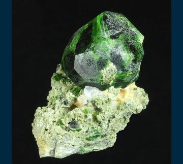 IRD04 Andradite garnet ( var. Demantoid ) from Belqeys Mountain (Kuh-e-Belgheys), near Takab, West Azarbaijan Province, Iran