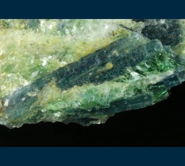 RG0977 Kyanite with Muscovite ( v. Fuchite ) from Tustna Island, Tustna, More Og Romsdal Fylke, Norway RG0977 Kyanite with Muscovite ( v. Fuchite ) from Tustna Island, Tustna, More Og Romsdal Fylke, Norway
