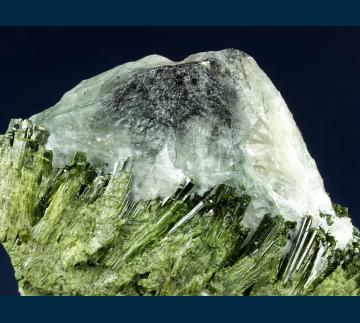 RG0983 Uvite on Epidote from Løkken Verk, Løkken, Meldal, Sor-Trondelag Fylke, Norway RG0983 Uvite on Epidote from Løkken Verk, Løkken, Meldal, Sor-Trondelag Fylke, Norway