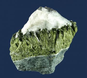 RG0983 Uvite on Epidote from Løkken Verk, Løkken, Meldal, Sor-Trondelag Fylke, Norway RG0983 Uvite on Epidote from Løkken Verk, Løkken, Meldal, Sor-Trondelag Fylke, Norway