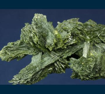 RG0974 Epidote from More Og Romsdal Fylke, Norway RG0974 Epidote from More Og Romsdal Fylke, Norway