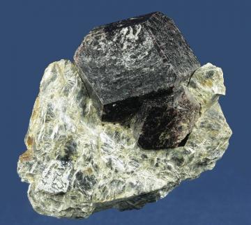 RG0975 Almandine garnet from Fauske, Nordland Fylke, Norway RG0975 Almandine garnet from Fauske, Nordland Fylke, Norway
