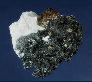 RG0989 Zircon with Biotite on Nepheline from Seiland, Alta, Finnmark Fylke, Norway RG0989 Zircon with Biotite on Nepheline from Seiland, Alta, Finnmark Fylke, Norway