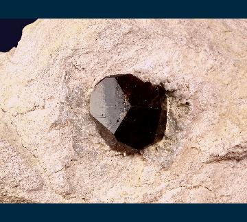 Almandine garnet - United States of America - BG004