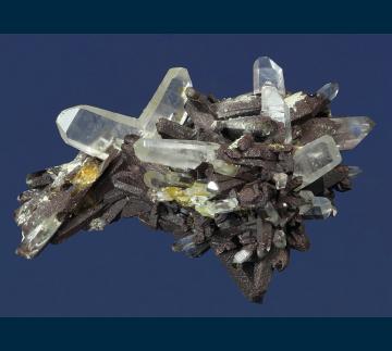 RG1351 Quartz ( Japan-law twin ) from Kami Mine, Ayopaya Province, Cochabamba Department, Bolivia