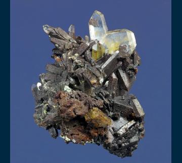 RG1355 Quartz ( Japan-law twin ) with Siderite pseudomorphs from Kami Mine, Ayopaya Province, Cochabamba Department, Bolivia RG1355 Quartz ( Japan-law twin ) with Siderite pseudomorphs from Kami Mine, Ayopaya Province, Cochabamba Department, Bolivia
