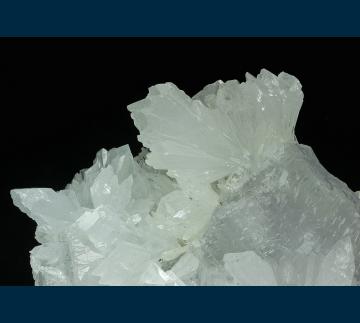 F414 Barite on Fluorite from Emilio Mine, Obdulia vein, Colunga District, Caravia mining area, Asturias, Spain F414 Barite on Fluorite from Emilio Mine, Obdulia vein, Colunga District, Caravia mining area, Asturias, Spain